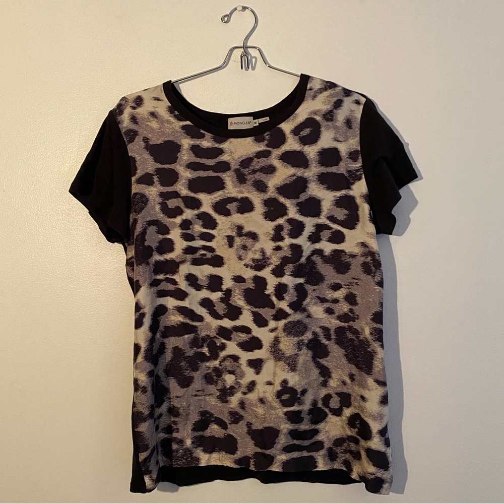 - Authentic Moncler print T-shirt